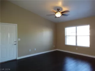 Photo #3: 2600467 Listing 