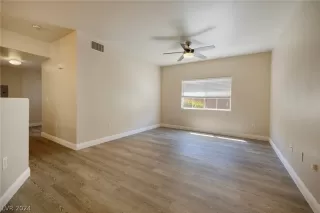 Photo #5: 2600489 Listing 