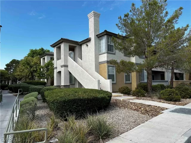 MLS: 2600491 Condo For Sale