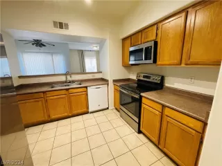 Photo #2: 2600516 Listing 