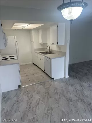 Photo #5: 2600522 Listing 