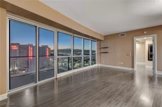 Photo #3: 2600528 Listing 