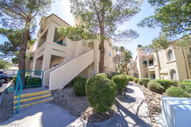 MLS: 2600540 Condo For Sale