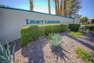 Photo #1: 2600540 Listing 