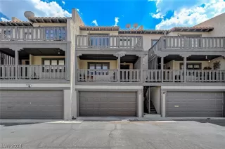 Photo #1: 2600550 Listing