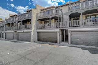 Photo #3: 2600550 Listing