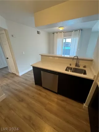 Photo #2: 2600558 Listing