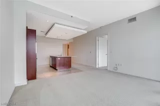 Photo #4: 2600567 Listing 