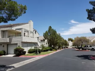 Photo #3: 2600586 Listing 