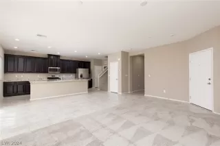 Photo #2: 2600599 Listing 