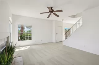 Photo #6: 2600629 Listing 