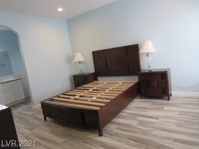 MLS: 2600641 Condo For Sale