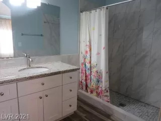 Photo #1: 2600641 Listing 