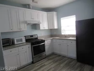Photo #3: 2600641 Listing 