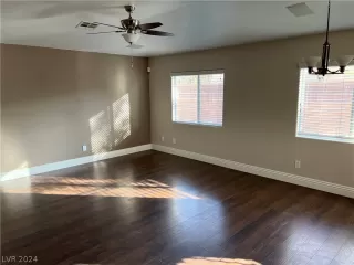 Photo #4: 2600656 Listing 