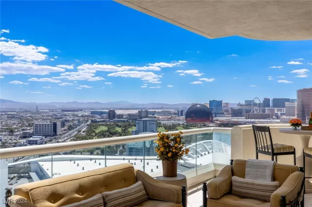 MLS: 2600668 Condo For Sale