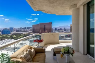 Photo #5: 2600668 Listing 