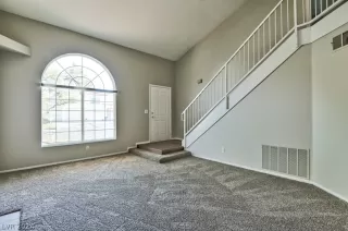 Photo #4: 2600673 Listing