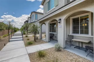 Photo #2: 2600715 Listing