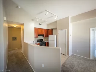 Photo #3: 2600722 Listing 