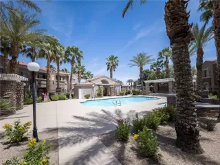 Photo #5: 2600722 Listing 