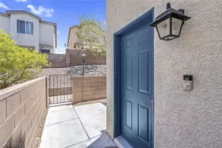 Photo #4: 2600727 Listing