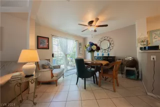 Photo #5: 2600743 Listing