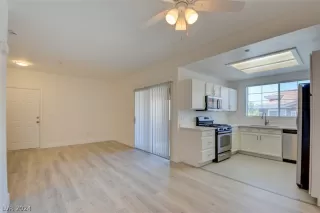 Photo #3: 2600761 Listing 