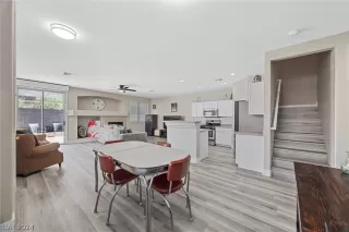 Photo #5: 2600773 Listing