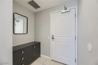 Photo #1: 2600794 Listing 