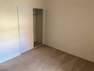 Photo #4: 2600806 Listing 