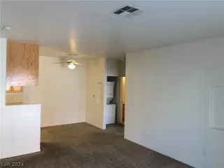 Photo #6: 2600806 Listing 