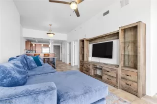 Photo #1: 2600811 Listing