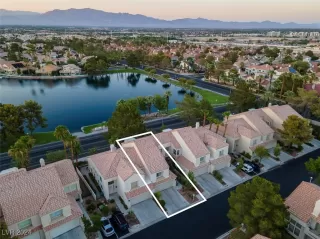 Photo #1: 2600829 Listing