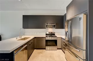 Photo #1: 2600835 Listing 