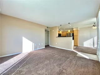 Photo #3: 2600836 Listing 