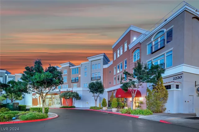 MLS: 2600861 Condo For Sale