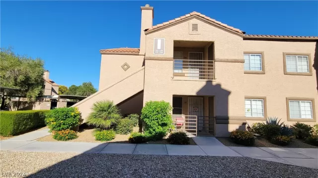 MLS: 2600871 Condo For Sale