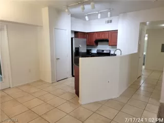 Photo #4: 2600874 Listing 