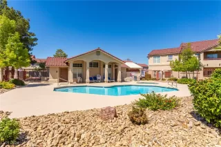 Photo #1: 2600875 Listing 
