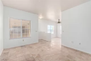 Photo #5: 2600875 Listing 