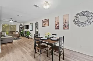 Photo #6: 2600905 Listing