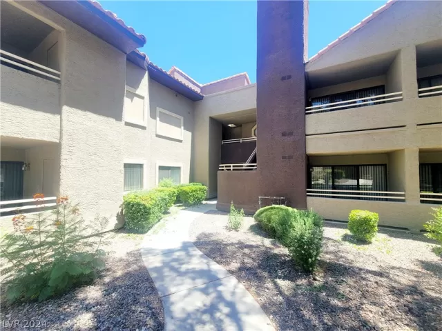 MLS: 2600918 Condo For Sale