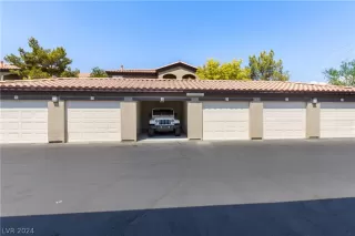 Photo #1: 2600942 Listing