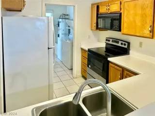 Photo #2: 2600974 Listing 