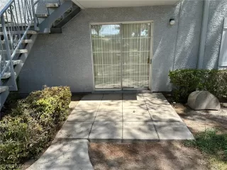 Photo #2: 2600983 Listing