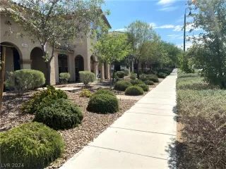 Photo #2: 2601001 Listing 