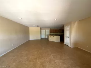 Photo #5: 2601001 Listing 