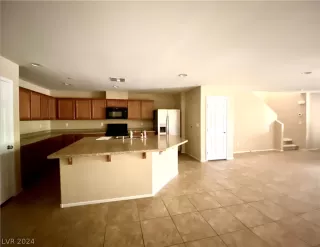 Photo #6: 2601001 Listing 