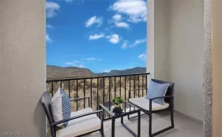 Photo #6: 2601003 Listing